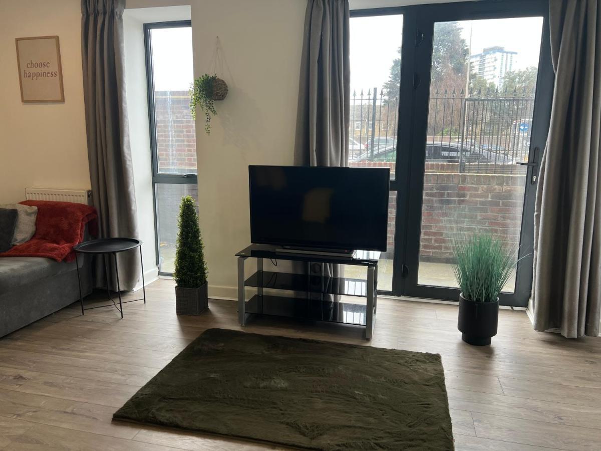 3Bed Flat 3Wc And Great Location Near Excel City Airport O2 And Canning Town Station Villa London Luaran gambar